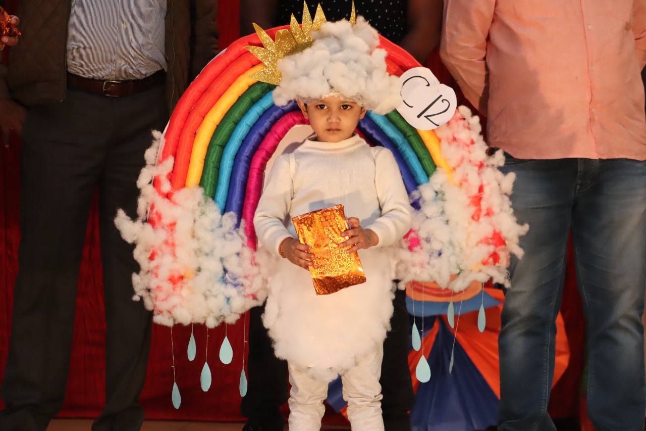 Cloud fancy dress shop